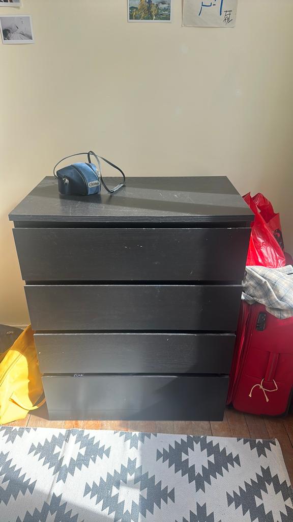 Commode Malm ikea noire 4 tiroirs, Maison & Meubles, 3 ou 4 tiroirs, 100 à 150 cm, Enlèvement, Utilisé