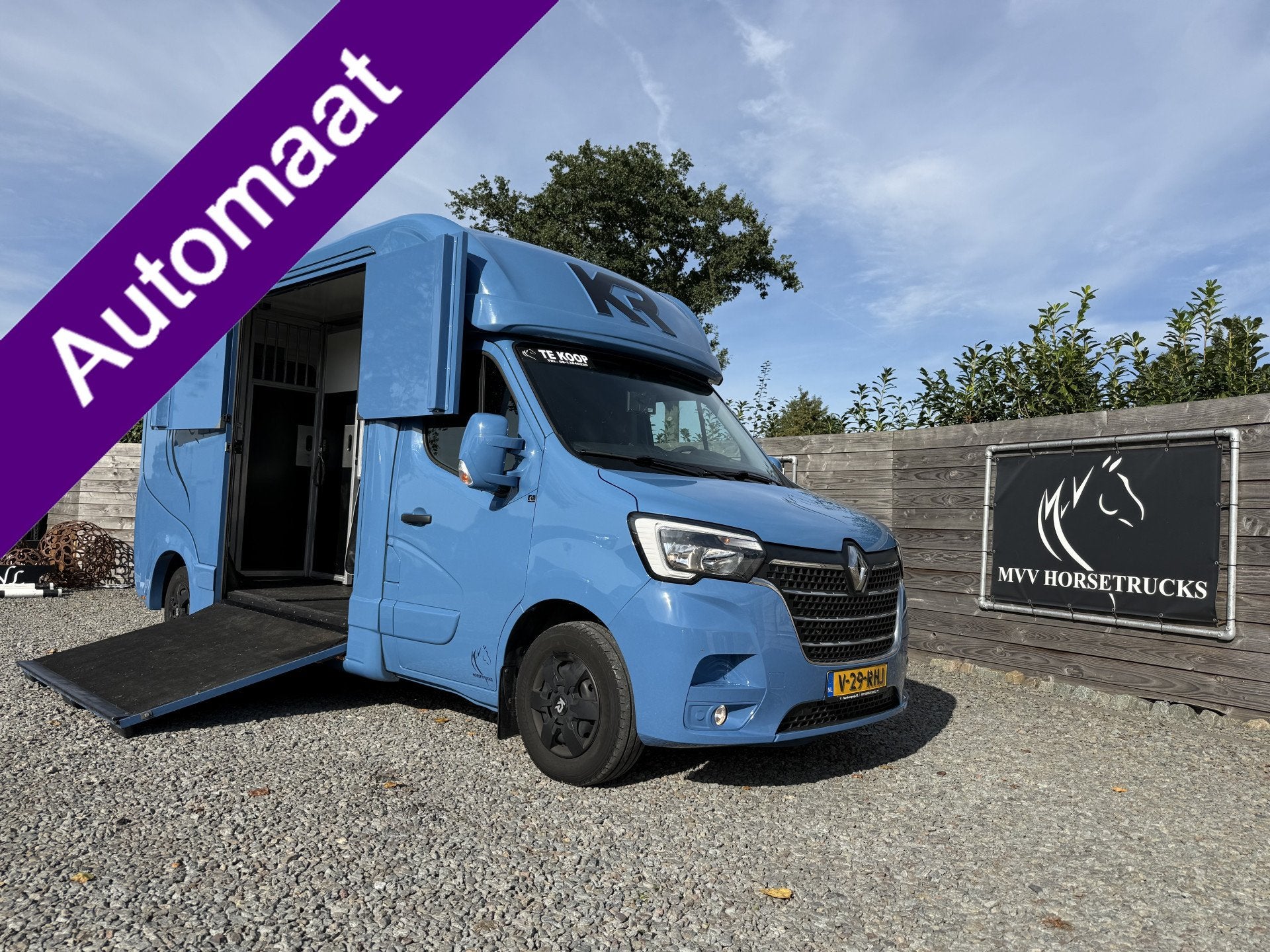 Renault Master | HORSETRUCK | KRISMAR | STALLION 3XL | 2021, Dieren en Toebehoren, Weduwestraat 12
4884MV  WERNHOUT, NL, Paardenwagentje NL | MVV HORSETRUCKS