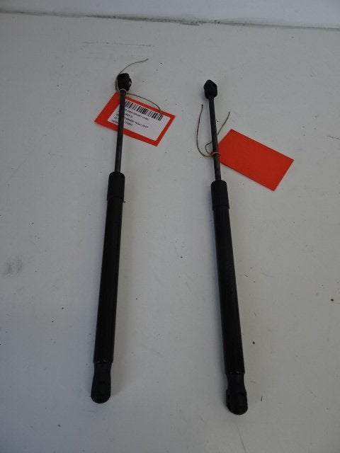 VERIN A GAZ Citroën DS5 (KD / KF) (01-2011/07-2015), Citroën, Mevr. I. Hauben, Utilisé, Rue de l'Espoir 34 34
4030  GRIVEGNÉE, BE