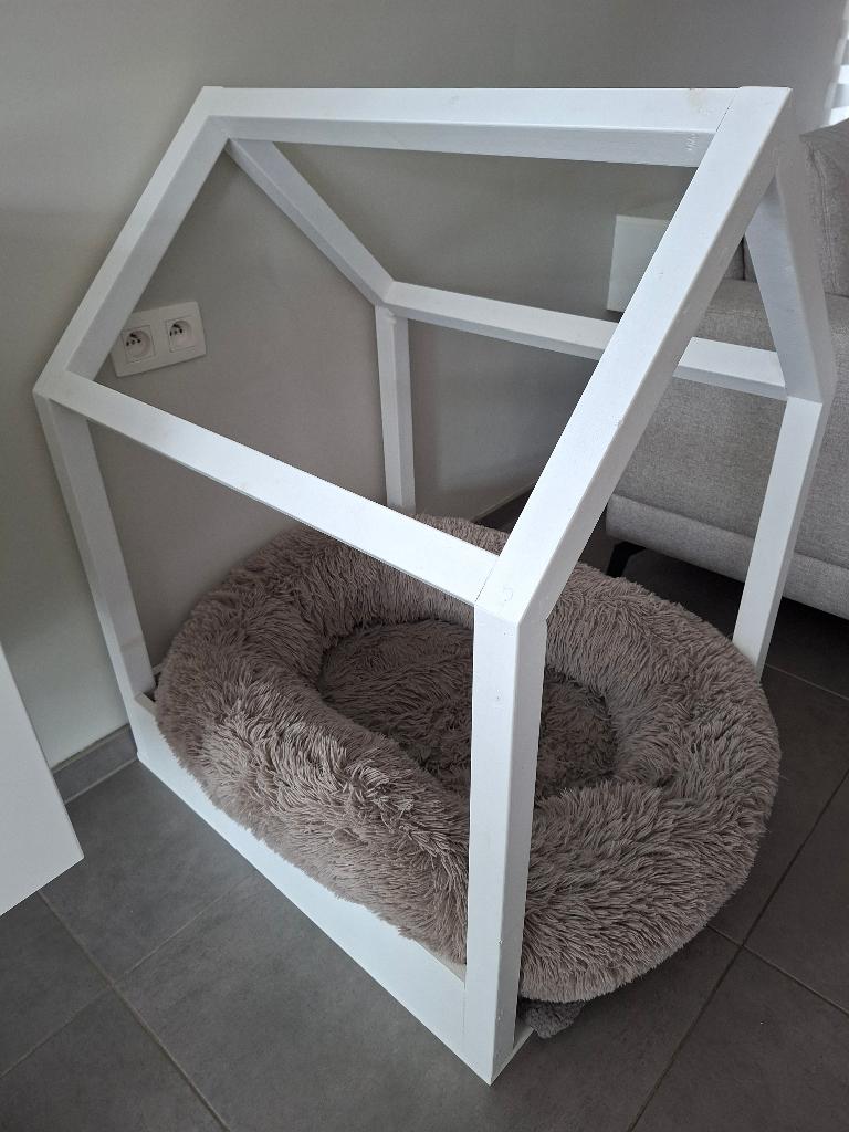 Houten hondenhuisje, Dieren en Toebehoren, Hondenmanden, Ophalen, Gebruikt, Overige