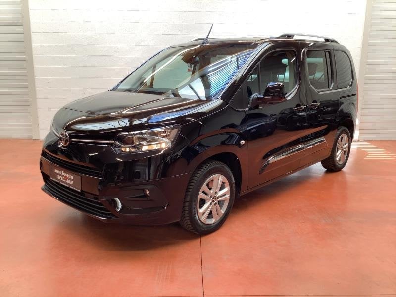 Toyota ProAce City Verso 1.2 mpv AUTO Toyota Proace City Ver, Autos, Toyota, ProAce, Airbags, Air conditionné, Bluetooth, Ordinateur de bord