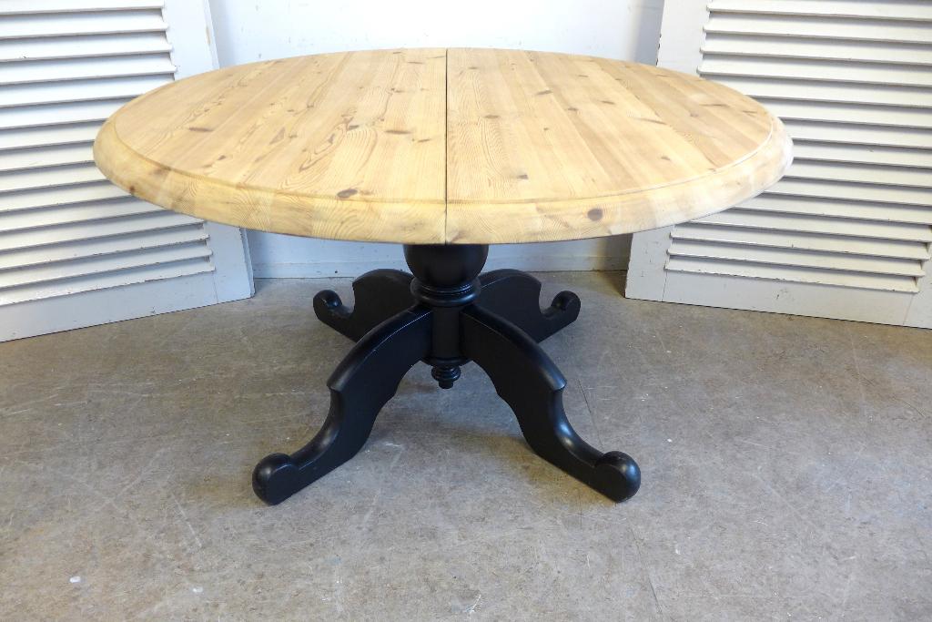 Prachtige zwarte ronde uitschuifbare  tafel 130 - 170, Huis en Inrichting, Ophalen, Rond, Zo goed als nieuw, Zwart landelijk