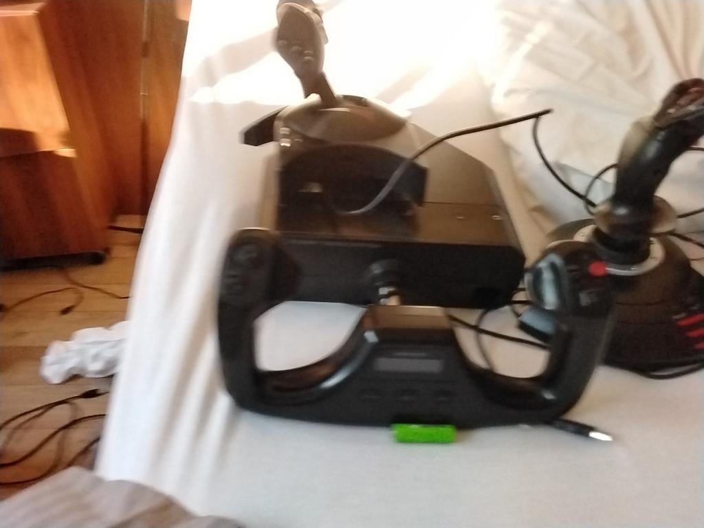 Joystick  trust master  yoke hotas X voor  flight simulator, Computers en Software, Joysticks, Ophalen of Verzenden, Zo goed als nieuw