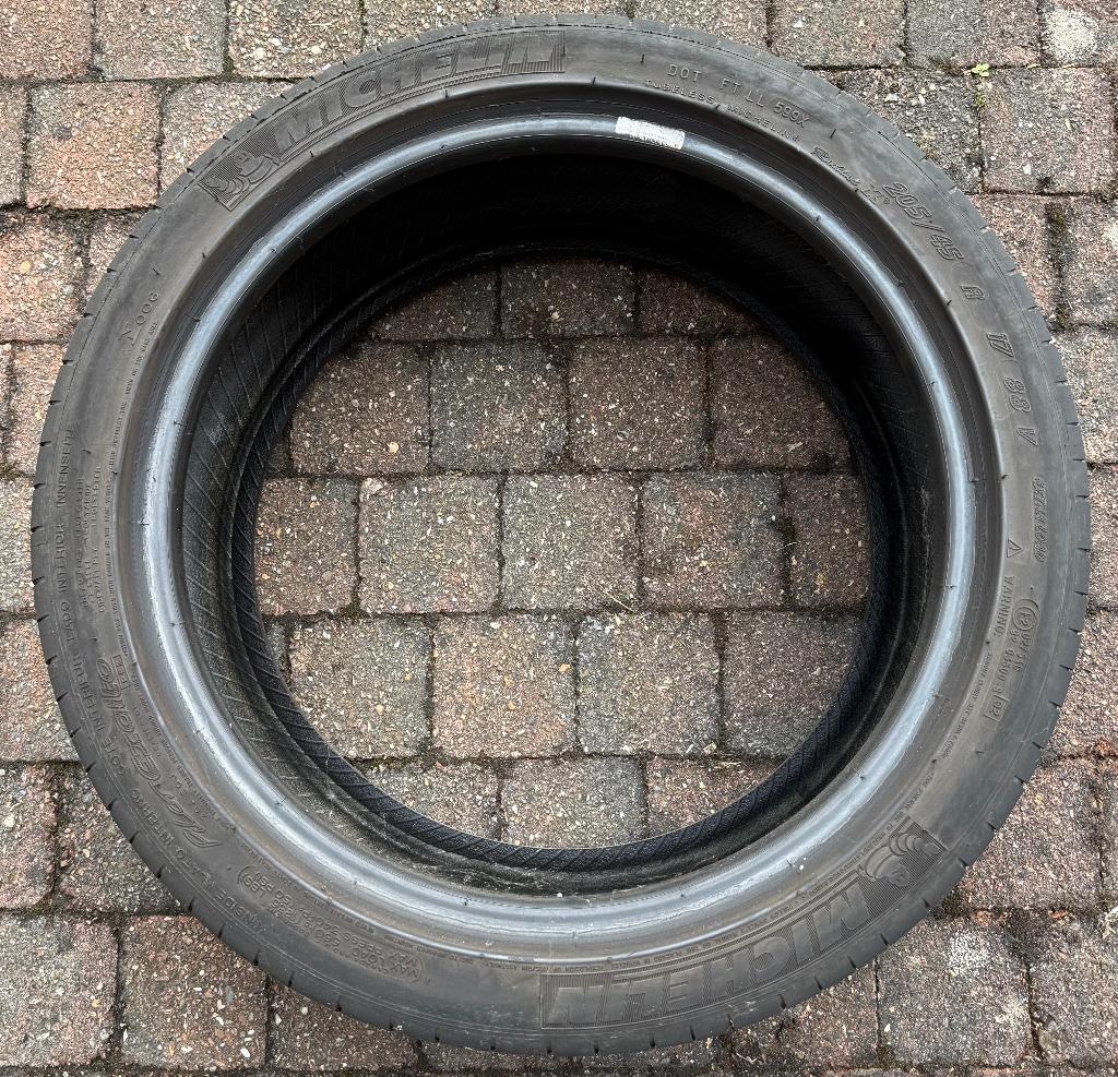 pneu Michelin 205/45 R17  88V, Auto-onderdelen, Banden en Velgen, Ophalen, Gebruikt, 17 inch, 205 mm