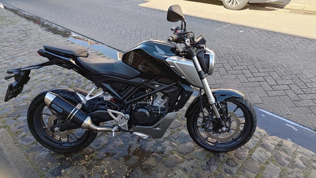Honda cb125r, Particulier
