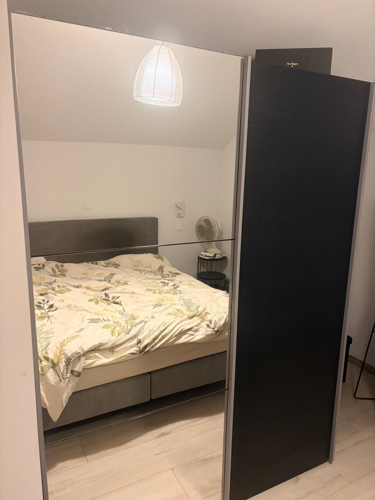 Garde robe, Enlèvement, Comme neuf