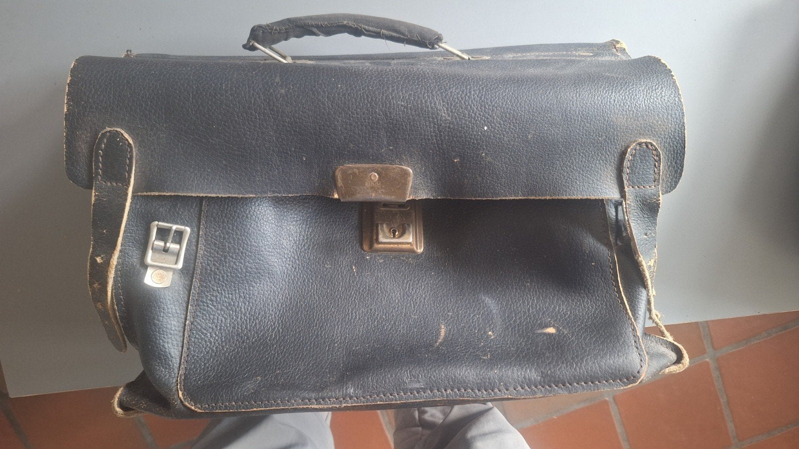 Vintage lederen aktentas in goede staat, Ophalen, Gebruikt, Zwart, Leer