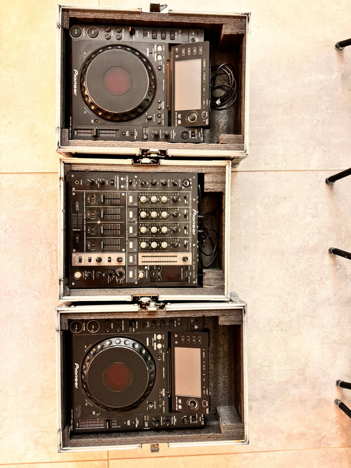Pack DJ Pioneer – 2 CDJ-2000 + DJM-700 – Avec flight cases, Muziek en Instrumenten, Ophalen, Zo goed als nieuw, Pioneer
