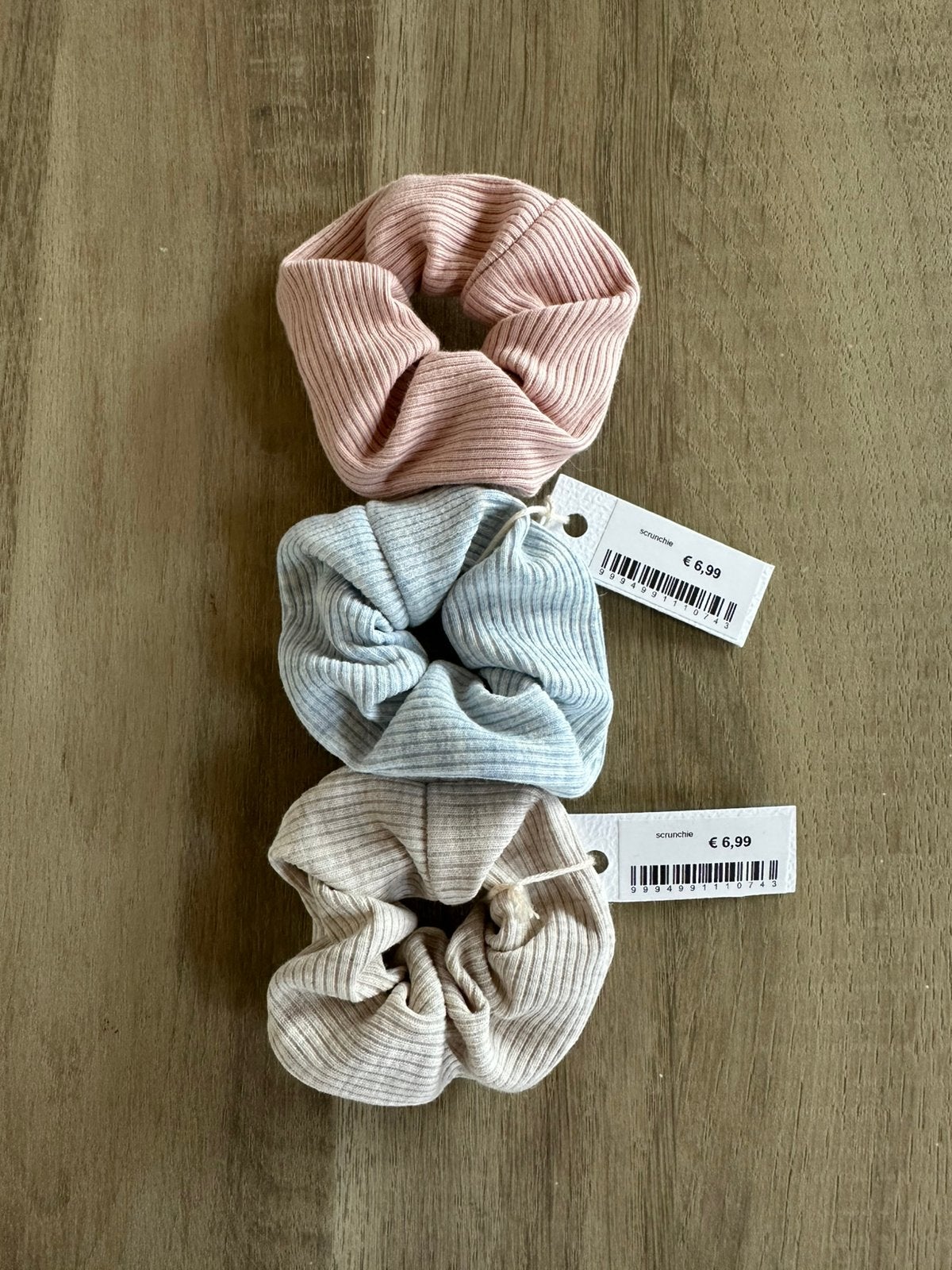 Scrunchies 3 stuks, Enfants & Bébés, Accessoires de mode pour bébé, Enlèvement, Comme neuf
