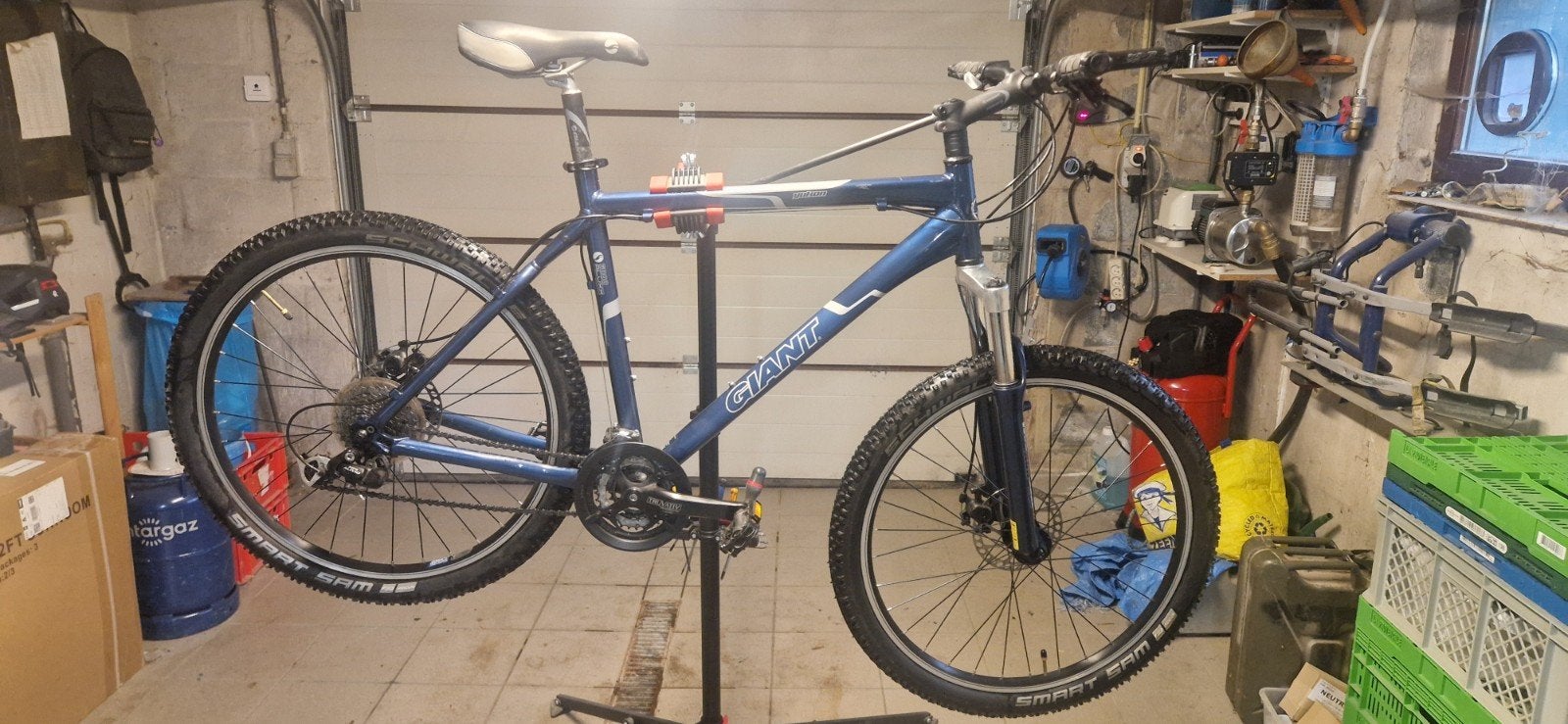 VTT GIANT – Taille L – Roues 26 pouces, Vélos & Vélomoteurs, Enlèvement