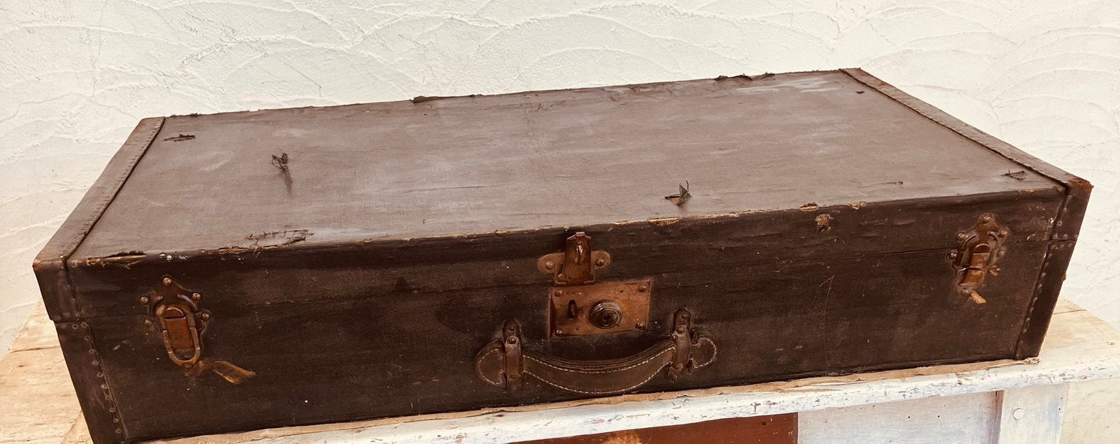 Oude houten met kunstleer bedekte koffer afm75x45 cm., Antiek en Kunst, Ophalen
