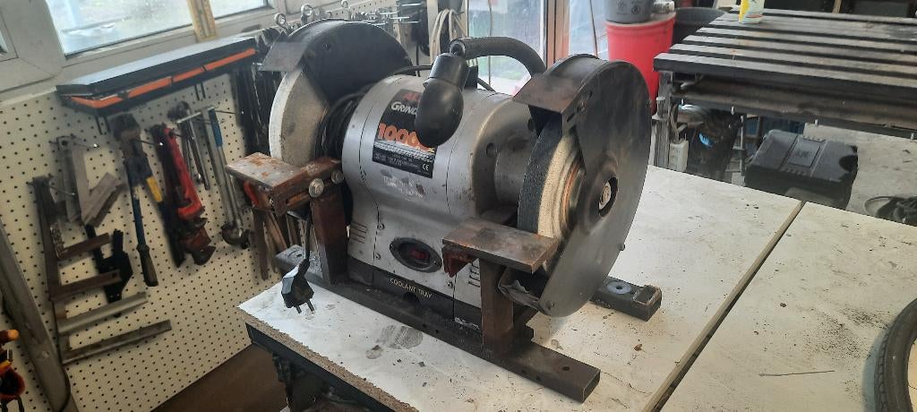 slijpmolen, Enlèvement, Utilisé, 1000 watts ou plus, Banc de travail
