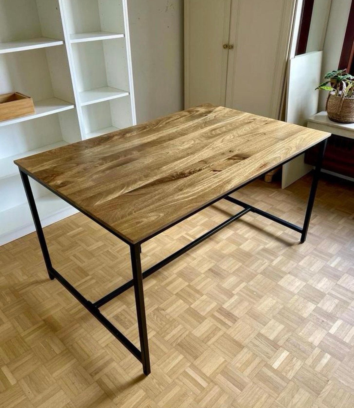 Prachtige mango houten eettafel, Ophalen, Zo goed als nieuw