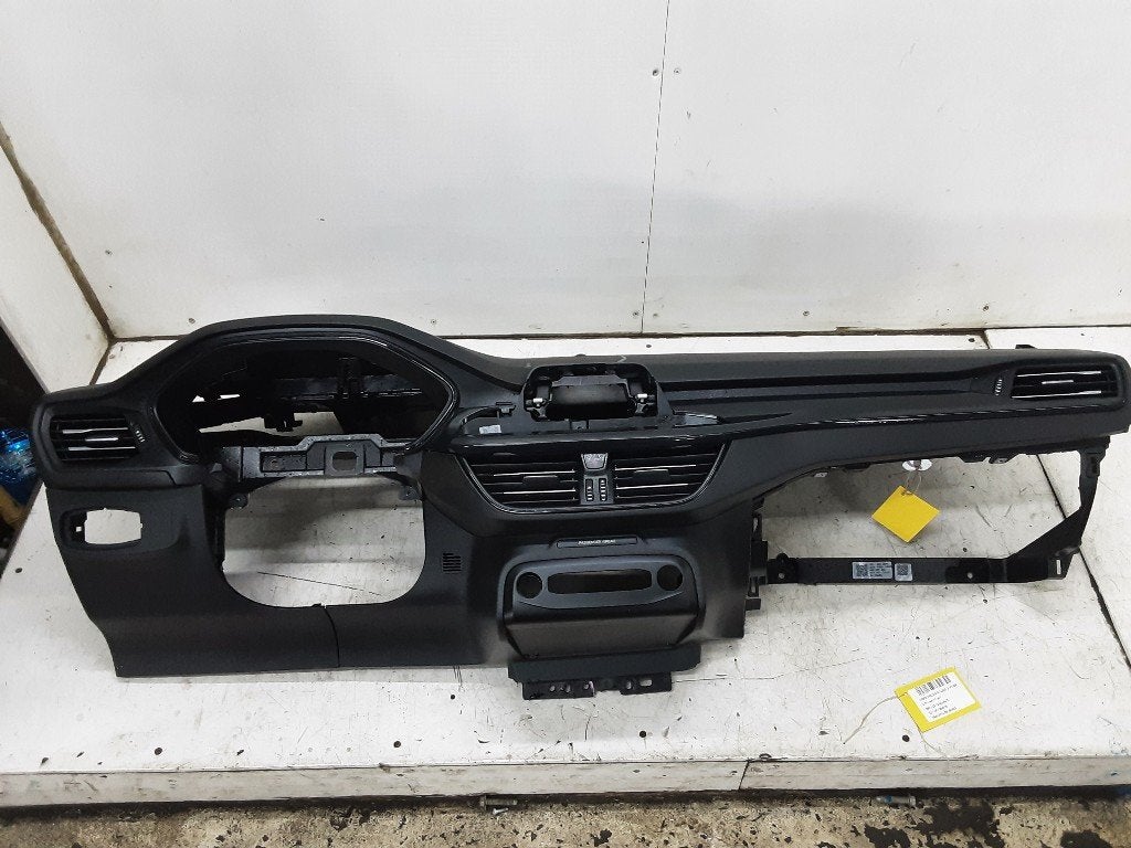 DASHBOARD Ford Focus 4 (01-2018/12-2025), Auto-onderdelen, Gebruikt, Henry-Ford-Straße  1
50735  Köln, DE, Ford-Werke GmbH, Kunden@ford.com