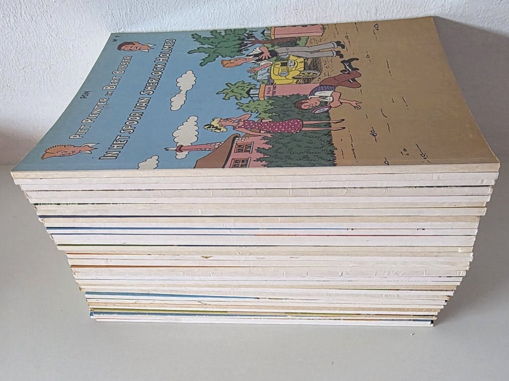 32 strips Piet  Pienter en Bert Bibber, Ophalen of Verzenden