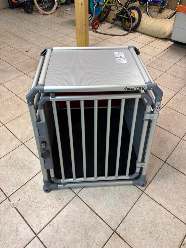 4pets pro, Dieren en Toebehoren, Ophalen, Zo goed als nieuw