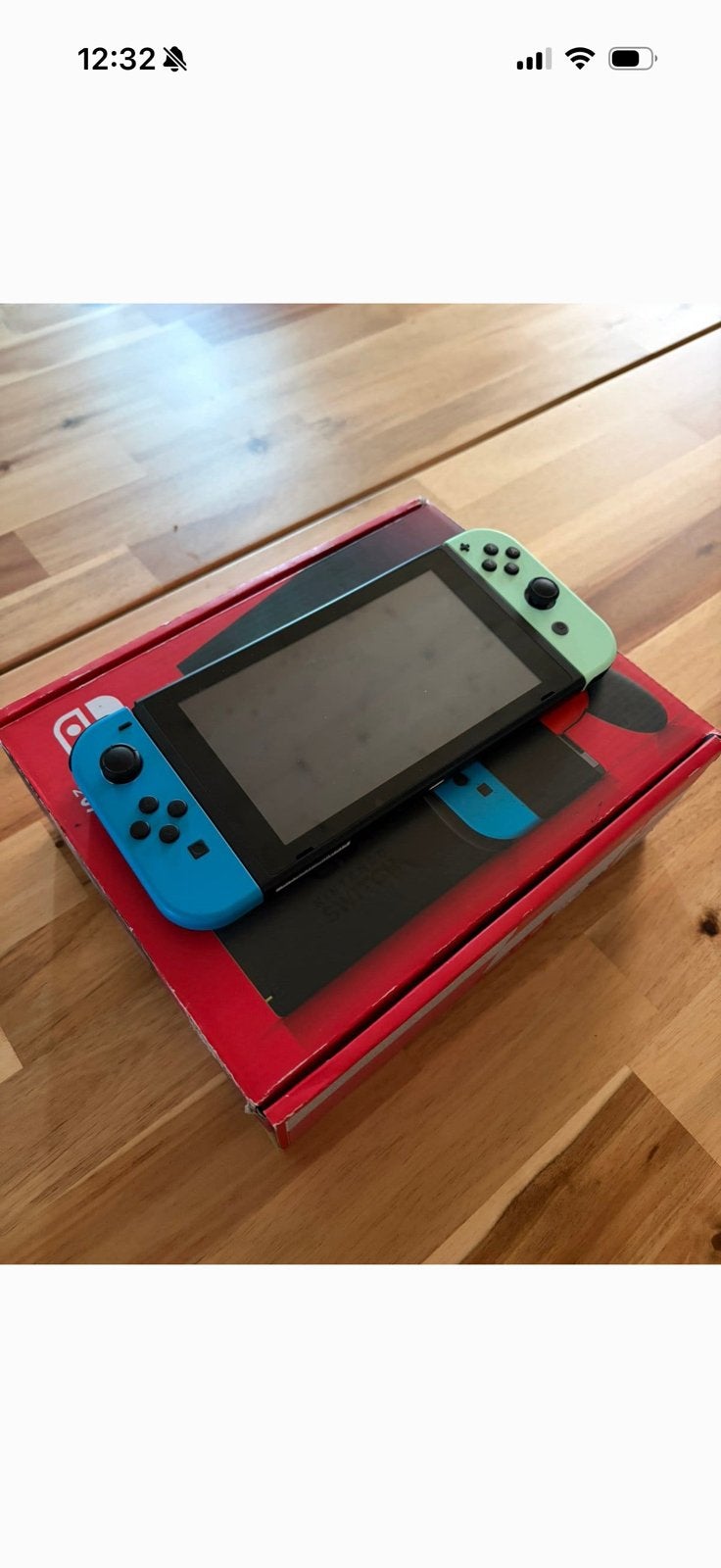 Nitendo switch, Enlèvement, Comme neuf, Avec 2 manettes