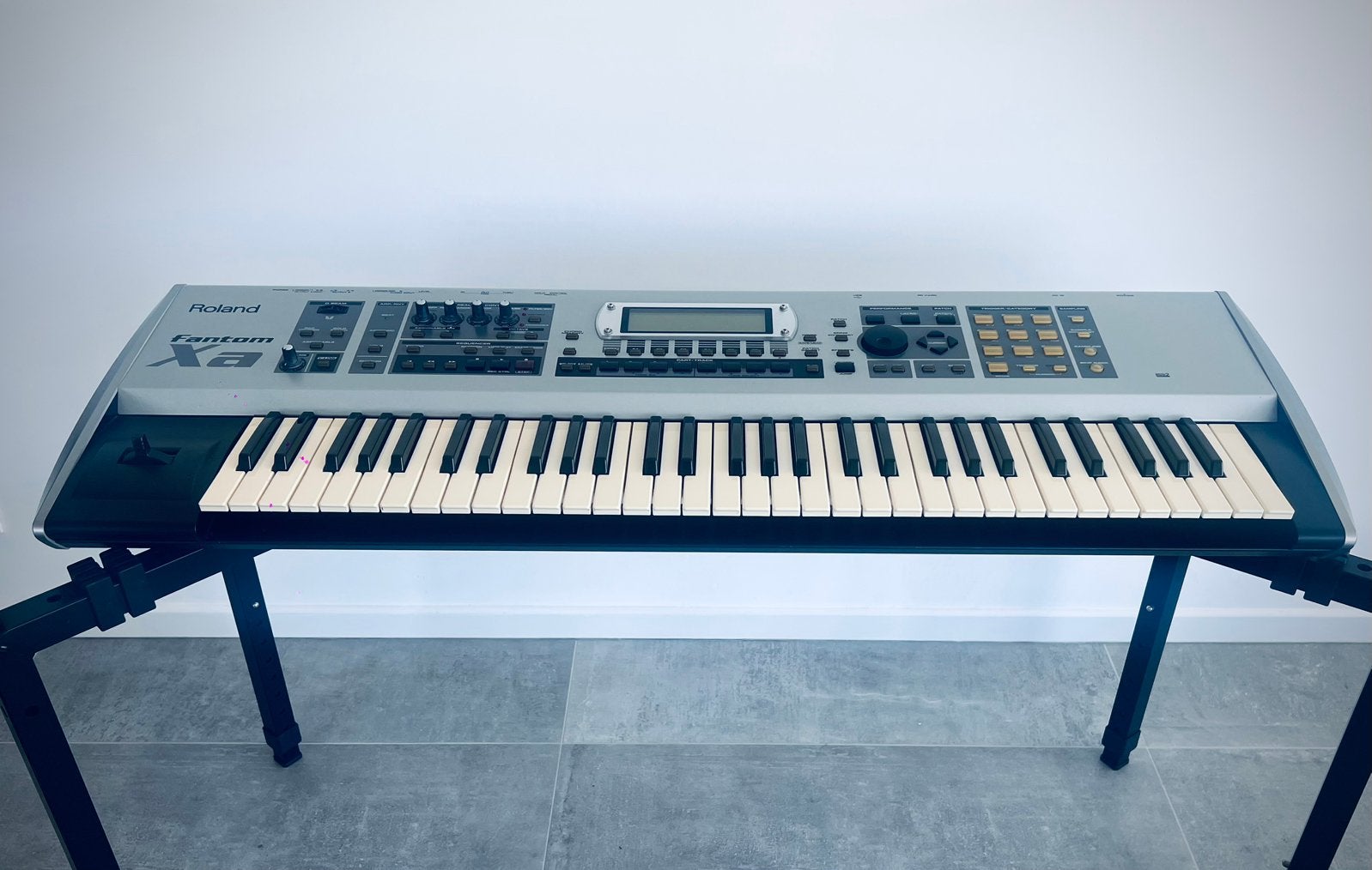 Roland Fantom Xa Synthesizer, Muziek en Instrumenten, Keyboards, Ophalen, Gebruikt, 61 toetsen, Roland