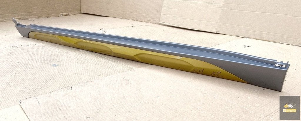 51778069695 AS, Dorpelstrip LINKS - BMW F39 X2 M-Pakiet Spor, Auto-onderdelen, Carrosserie, BMW, Gebruikt