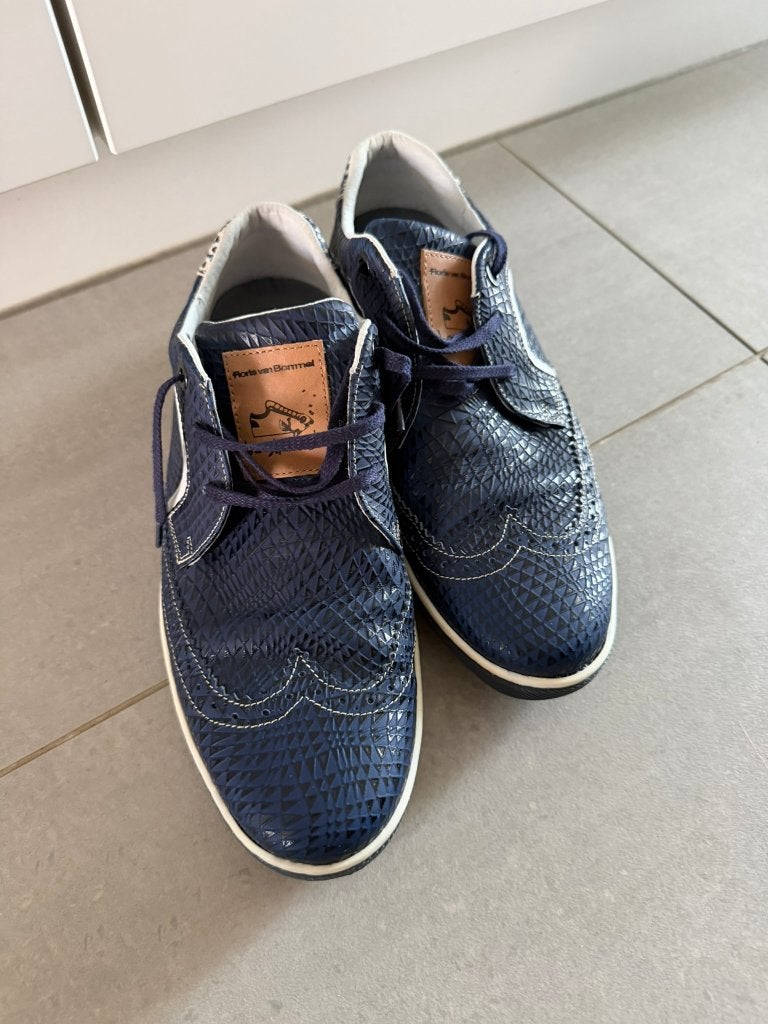 Floris Van Bommel maat 8 = 42 mooie staat, Vêtements | Hommes, Chaussures, Enlèvement ou Envoi, Floris van Bommel, Chaussures à lacets