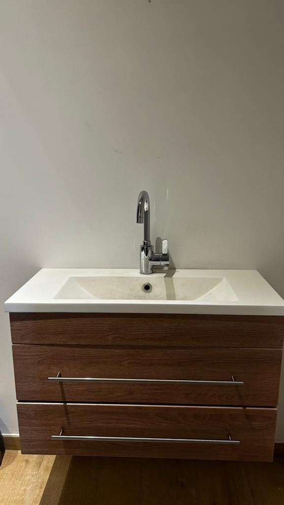 Lavabo en kraan, Huis en Inrichting, Badkamer | Badkamermeubels, Ophalen, Zo goed als nieuw