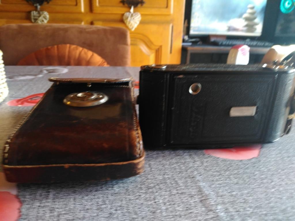 Appareil photo ancien wirgin avec son étui en cuir, Verzamelen, Foto-apparatuur en Filmapparatuur, Ophalen