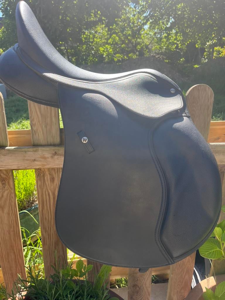 Zadel wintec veelzijdig 16,5 “, Dieren en Toebehoren, Ophalen, Zo goed als nieuw
