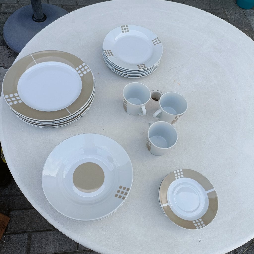 Borden en tassen, Huis en Inrichting, Keuken | Servies, Ophalen, Overige merken, Zo goed als nieuw, Overige stijlen