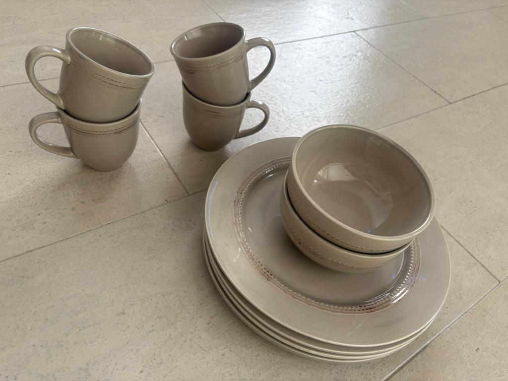 Servies 10-delig, Ophalen, Bord(en)