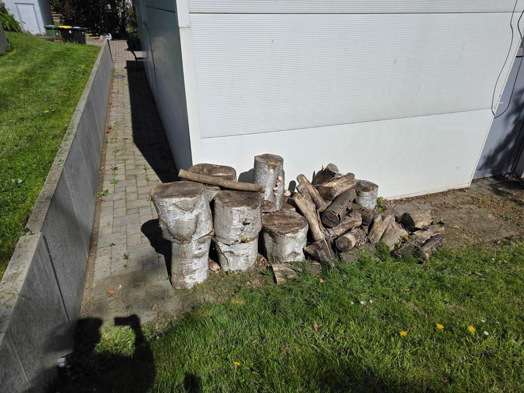 Bois chauffage a donner, Enlèvement