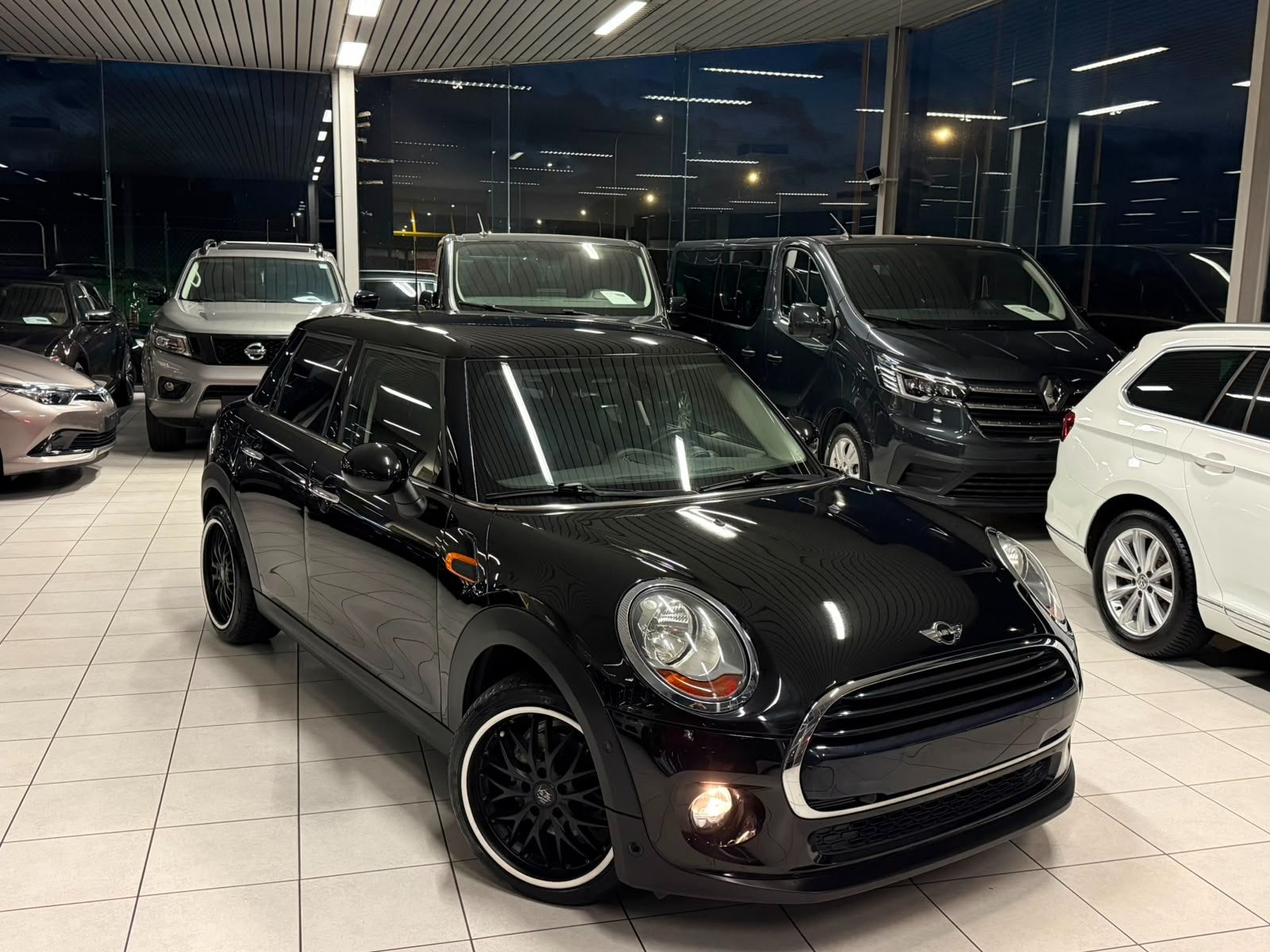 Mini Cooper 1.5i Essence 100kW Euro 6b, 100 kW, Achat, Euro 6, Entreprise