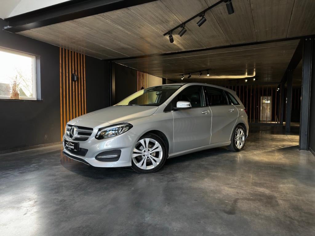 Mercedes-Benz B 180 | Navi | Camera | Cruise | Sensor | ..., Auto's, Mercedes-Benz, 4 cilinders, Leder, Zilver of Grijs, Te koop