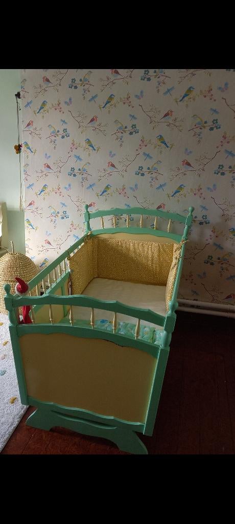 Vintage babybedje + bedrand Trixie baby, Ophalen, Zo goed als nieuw, Ledikant