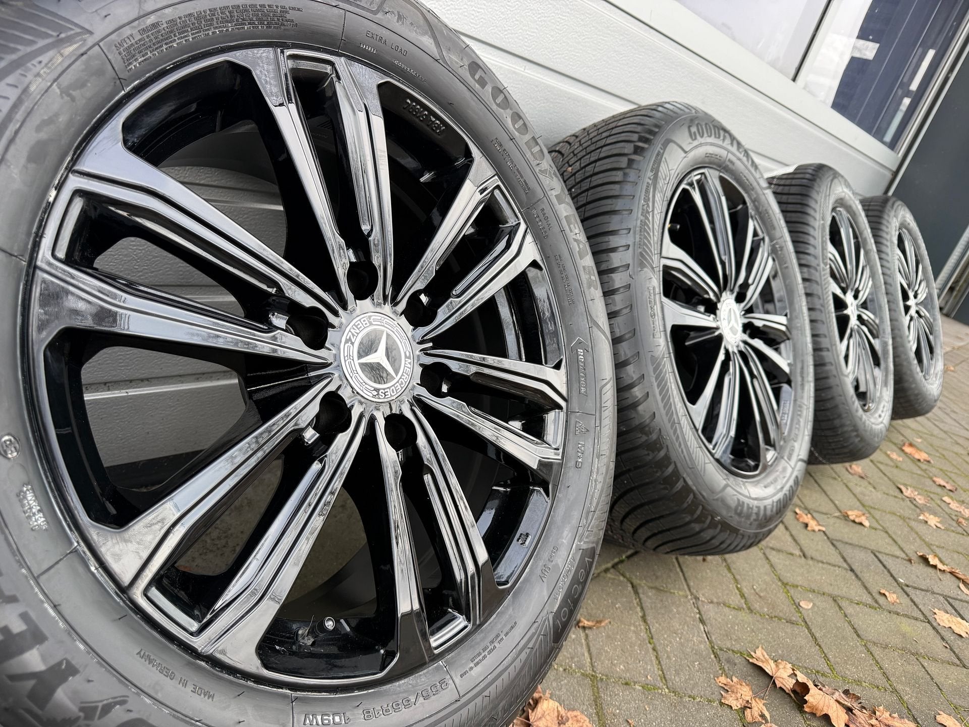 18 inch Mercedes Sprinter W907 W906 W910 velgen allseason, 18 inch, Bestelwagen, 255 mm, -