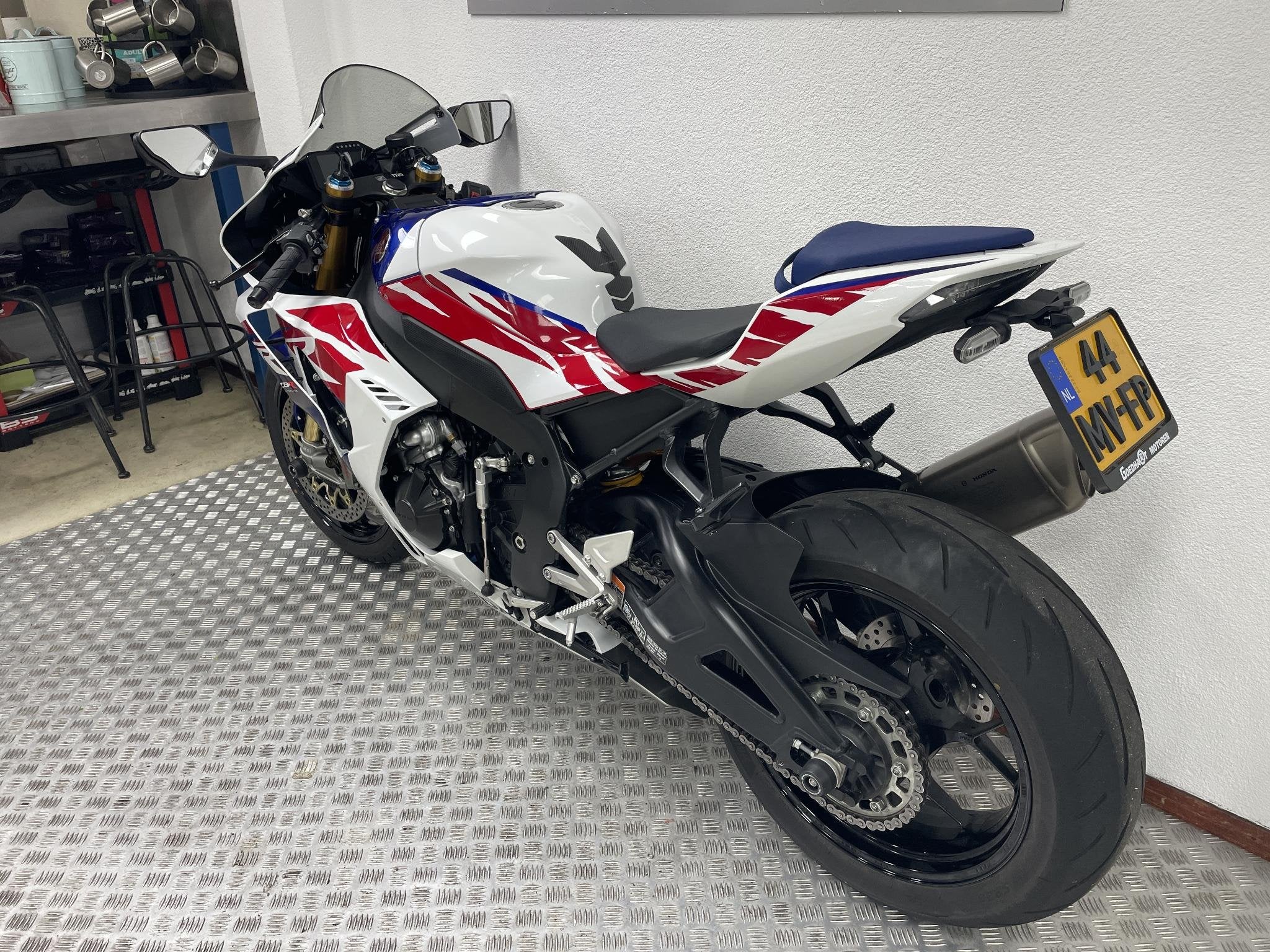 Honda CBR 1000 RR SP HRC FIREBLADE 30 TH ANNIVERSARY ABS, Motoren, Rivium Boulevard 222-11
2909 LK  Capelle aan den Ijssel, NL