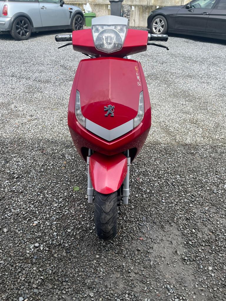 Peugeot vivacity 2t, Fietsen en Brommers, Ophalen, Tweetakt, Klasse A (25 km/u), Zo goed als nieuw