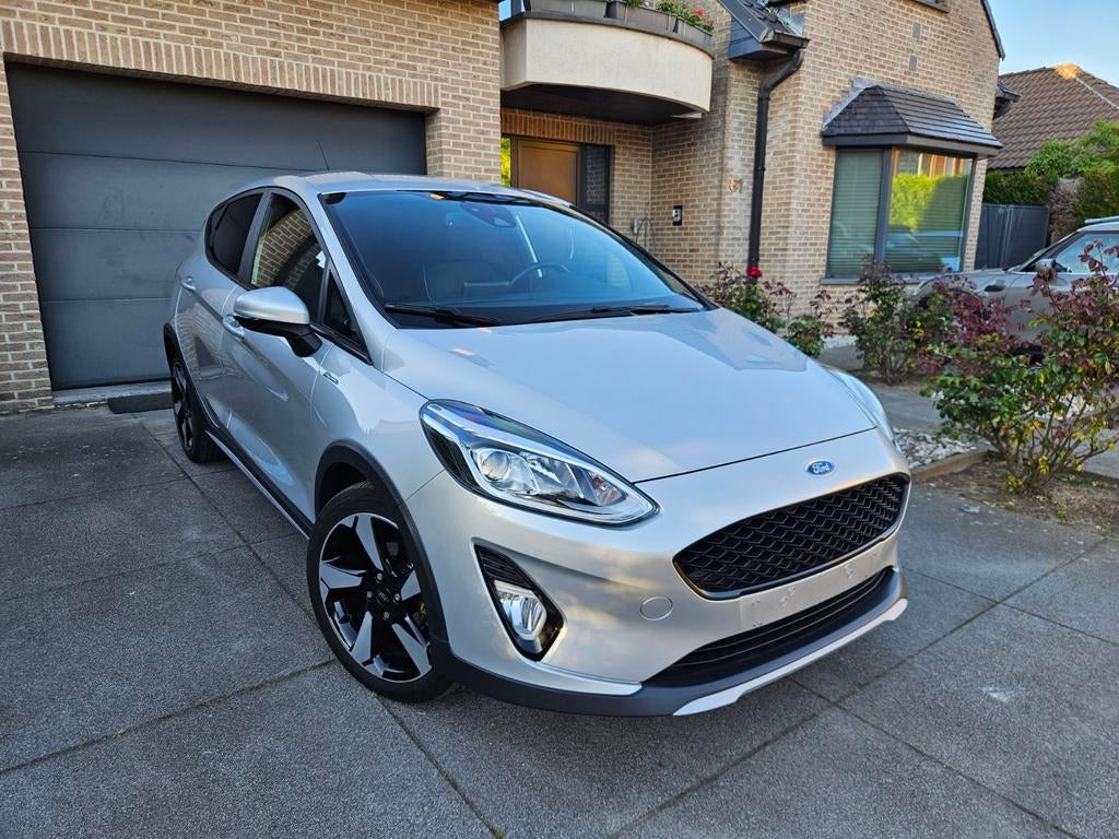 Ford Fiesta / LIMITED EDITION / CAMERA / NAVI / *TOP DEAL*, Auto's, Euro 6, Bedrijf, 5 deurs, Fiësta