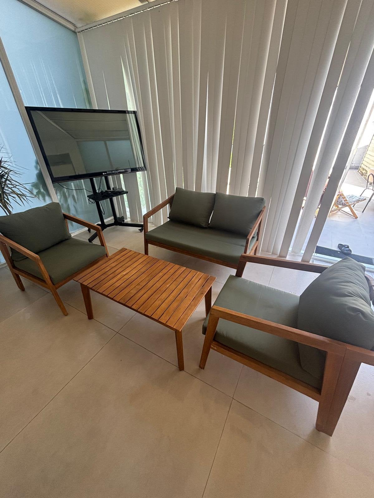 tuintafel met stoelen 4 personen, Ophalen, Zo goed als nieuw