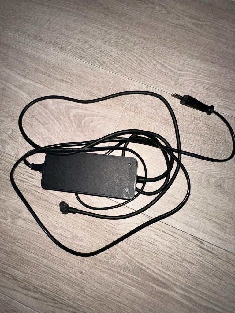 3x oplader voor elektrische step (o.a. Segway), Ophalen, Zo goed als nieuw, Elektrische step (E-scooter), Segway ninebot