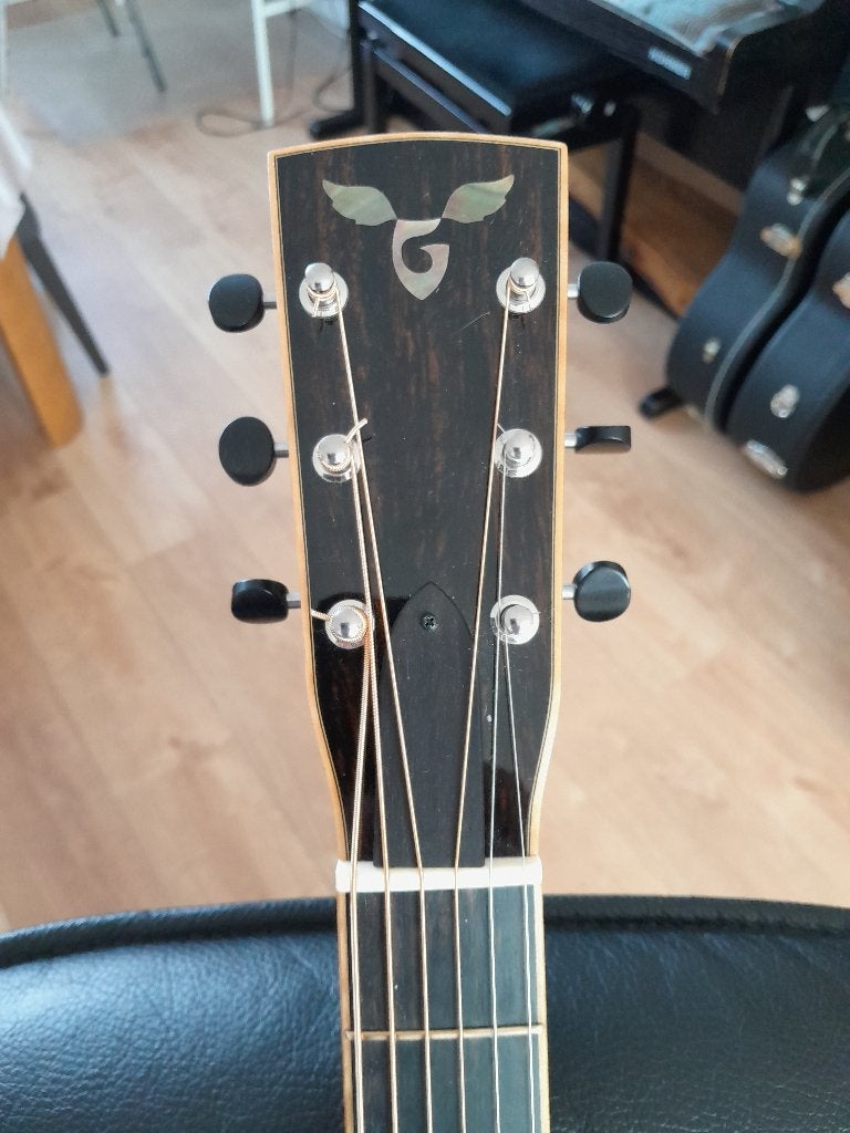 Goodall TR 000 (2018), short scale, als nieuw, Ophalen, Zo goed als nieuw, Western- of Steelstringgitaar, Met koffer