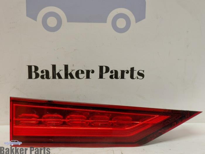 Achterlicht links van een Volvo V60, Gebruikt, -, -, Volvo