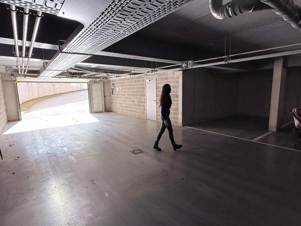 2 parkeerplaatsen te huur centrum Hove – apart of samen, Immo