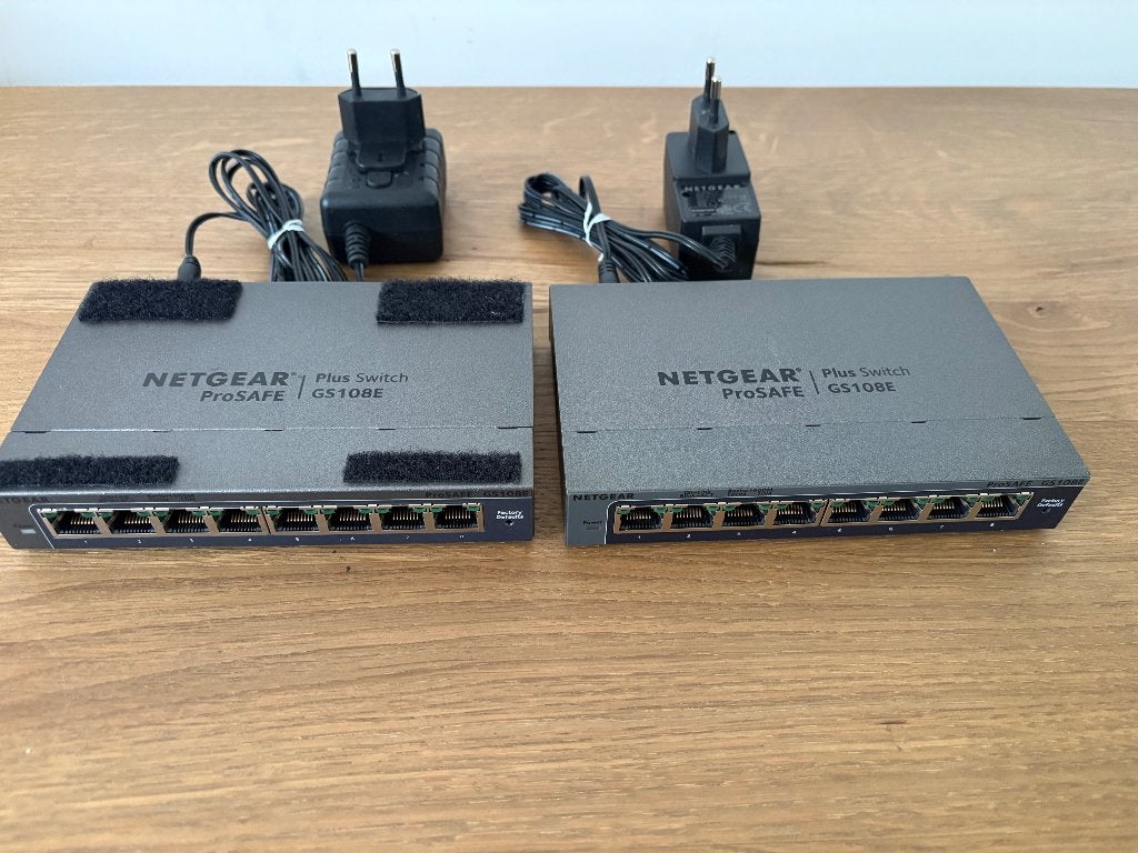 NETGEAR GS108E - Netwerk Switch - Smart Managed 2X, Computers en Software, Ophalen of Verzenden, Gebruikt