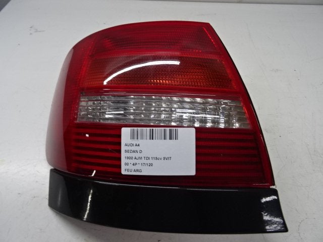ACHTERLICHT LINKS Audi A4 (B5) (01-1994/11-2000), Gebruikt, Audi