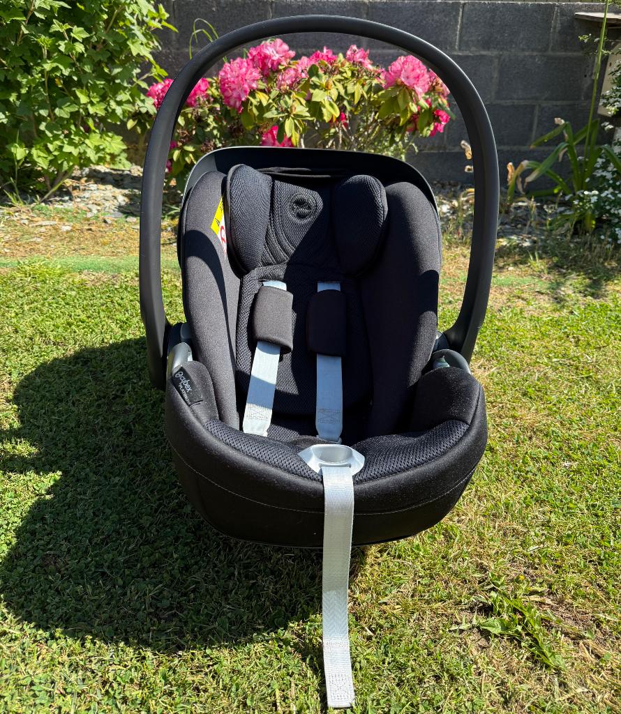 Cybex Cloud T i-size baby-autostoeltje, Zo goed als nieuw, Verstelbare rugleuning, Ophalen, 0 t/m 10 kg
