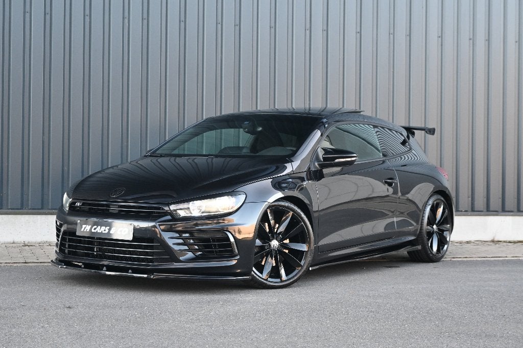 VW Scirocco R 2.0TSI DSG, Dynaudio, Pano, Leder, LED carplay, Auto's, 4 cilinders, Alcantara, Zwart, Bedrijf