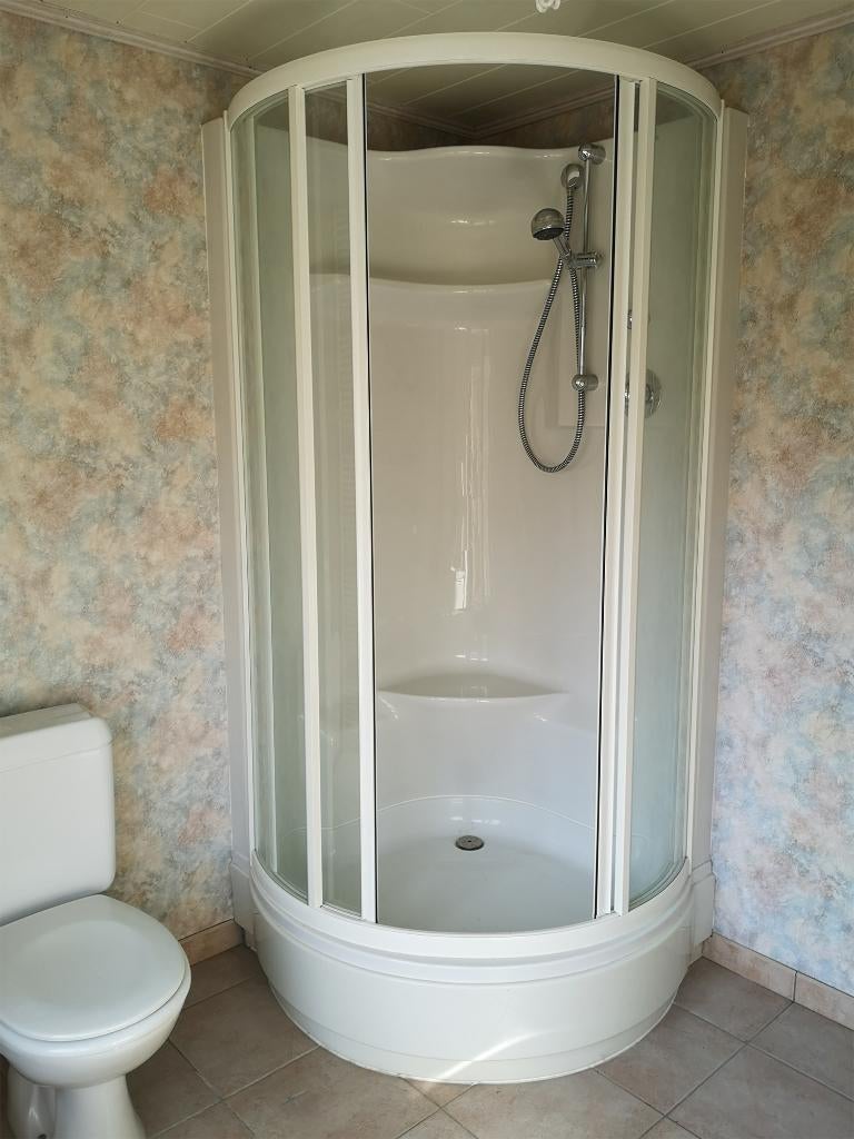 Complete douchecabine van het merk Ucosan, met kraan & zitje, Doe-het-zelf en Bouw, Sanitair, Zo goed als nieuw, Douche, Chroom