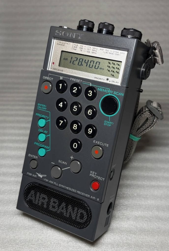 Sony AIR-8 Récepteur Airband 4 bandes + Accessoires, Télécoms, Émetteurs & Récepteurs, Enlèvement ou Envoi, Récepteur