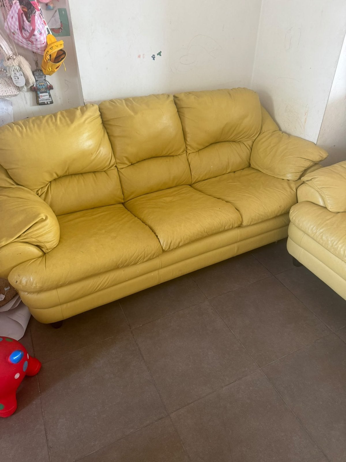 2 Sofa’s gele kleur, Ophalen, Gebruikt, Leer