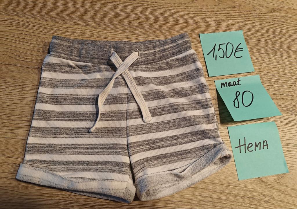 Short Hema jongen maat 80 - goede staat, Enfants & Bébés, Vêtements de bébé | Taille 80, Pantalon, Garçon, Enlèvement ou Envoi